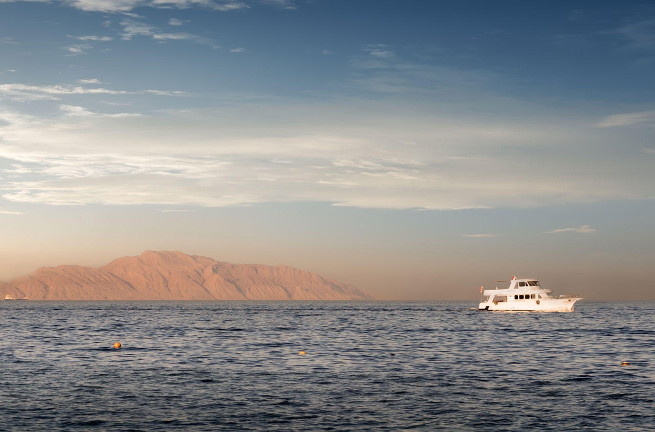 Tiran Boat Trip